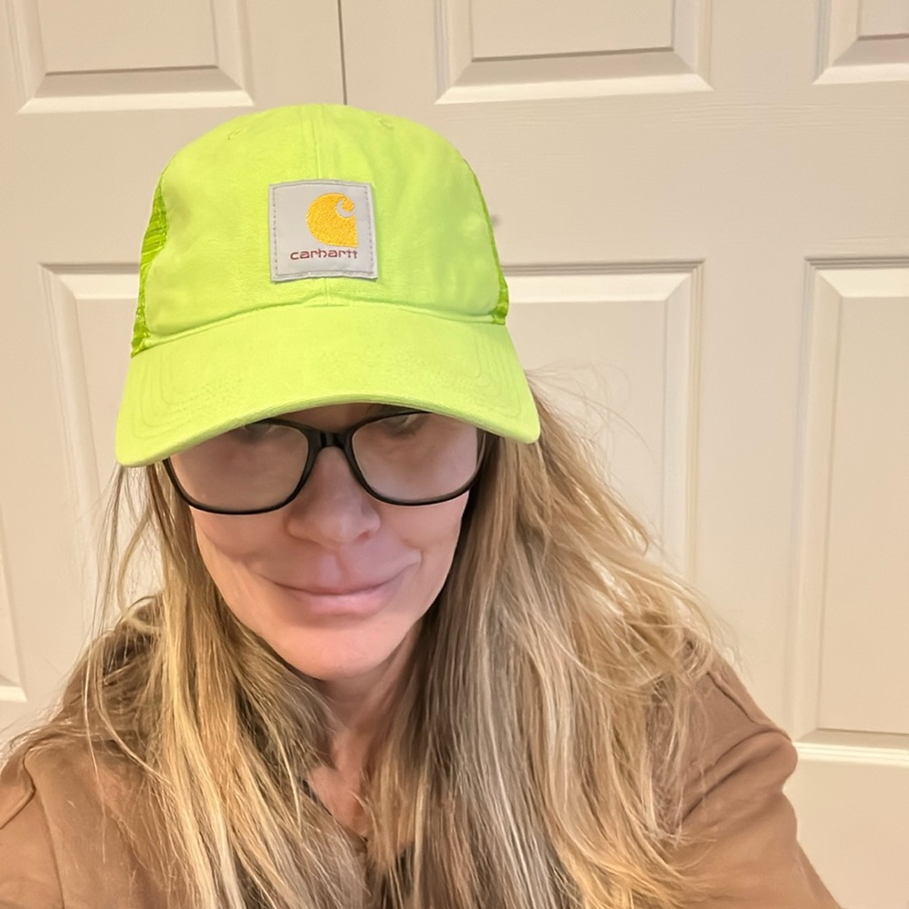 Pistachio 100% cotton washed canvas Carhartt hat 
cool trend
One size fits all